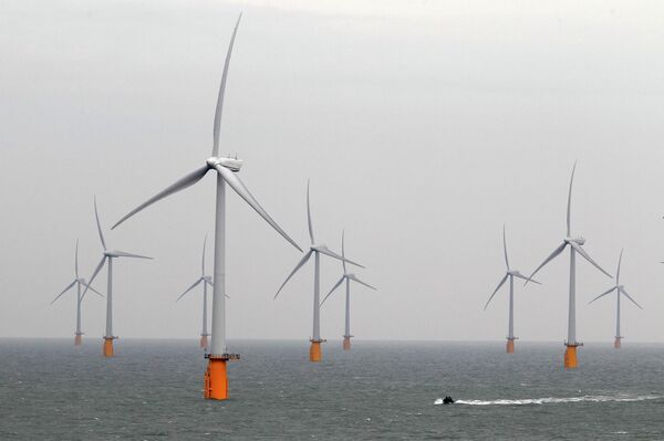 Самая большая в мире прибрежная ветряная электростанция начала генерировать электроэнергию близ берегов Великобритании
