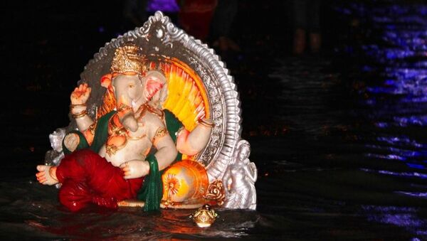 Ежегодный религиозный праздник Фестиваль Ганеши в Мумбаи