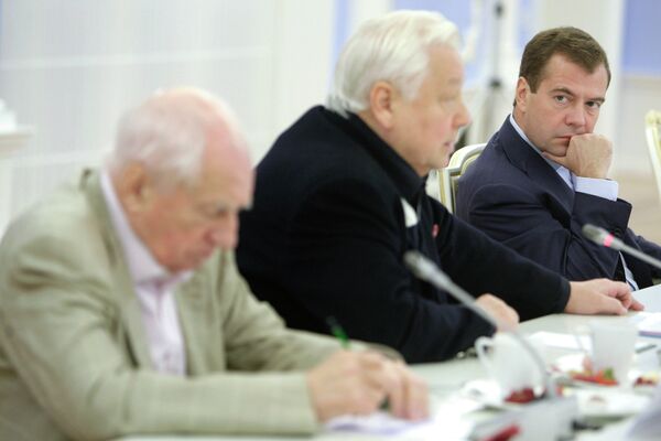 Президент РФ Д.Медведев провел встречу с российскими театральными деятелями