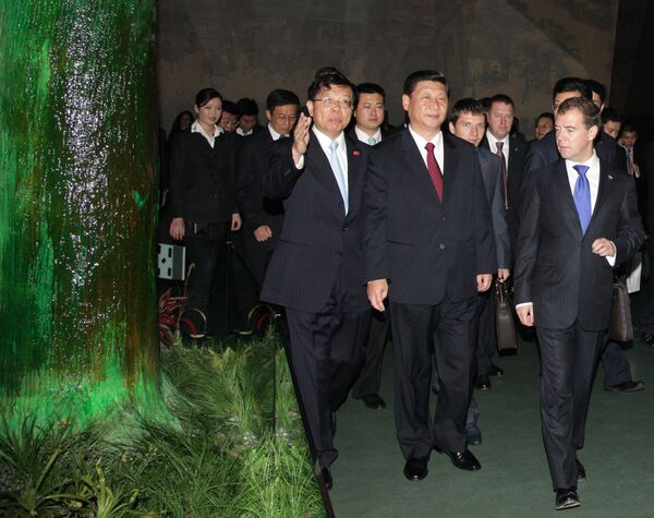 Дмитрий Медведев посетил павильон Китая на Всемирной универсальной выставке ЭКСПО-2010 в Шанхае