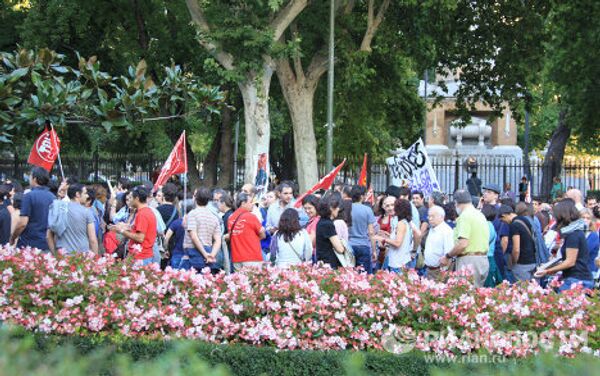 Ведущие профсоюзы Испании проводят всеобщую забастовку в знак протеста против жестких антикризисных мер правительства