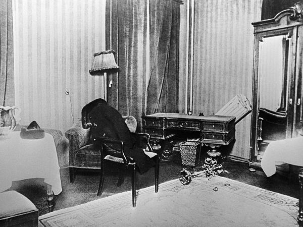 Комната, где Сергей Есенин совершил самоубийство