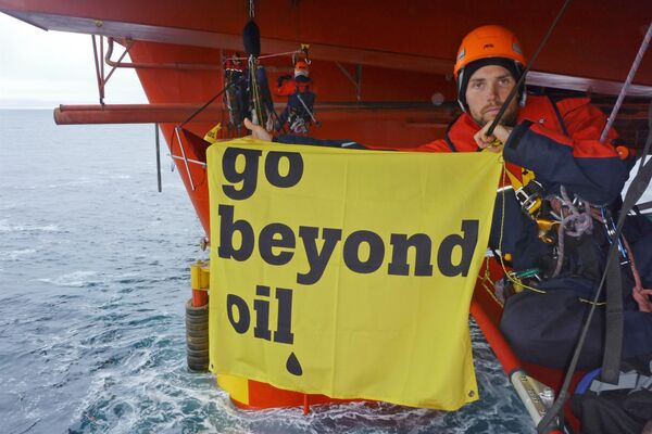 Greenpeace снял осаду с бурового судна у Шетландских островов