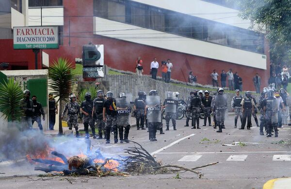Беспорядки в Эквадоре унесли жизни, по меньшей мере, троих человек