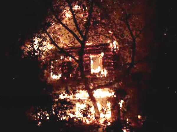 В Ижевске сгорел деревянный дом