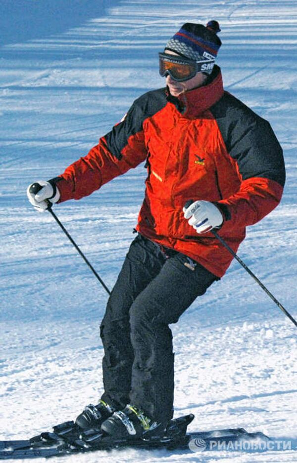 В.Путин во время отдыха на горнолыжном курорте