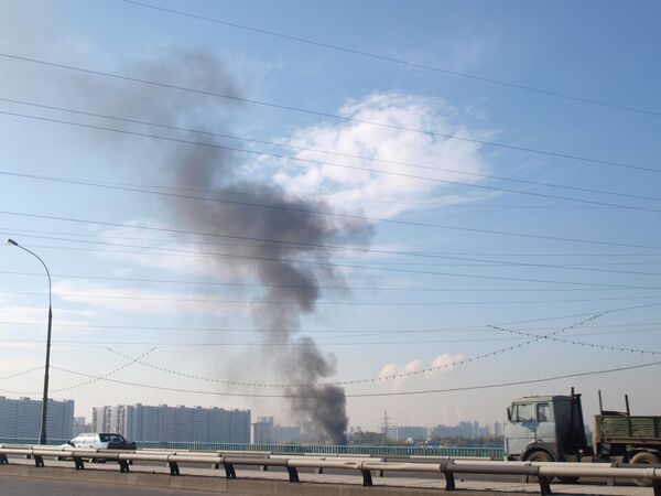 Пожар на катере на юге Москвы