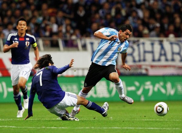 Игровой момент матча Япония - Аргентина