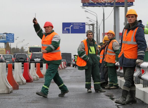 Путепровод на 24-м километре Ленинградского шоссе открылся после ремонта