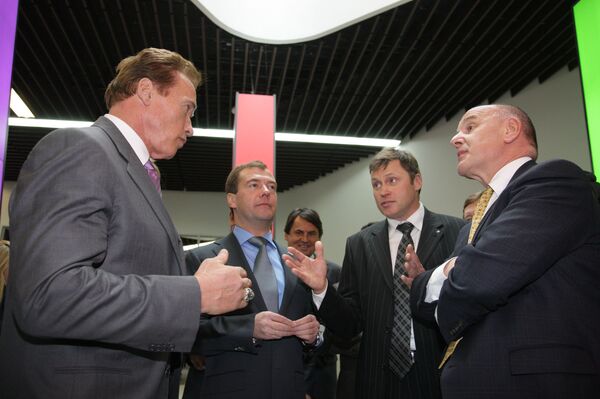 Президент РФ Д.Медведев и губернатор Калифорнии А.Шварценеггер посетили Сколклво