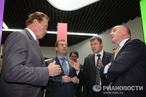 Президент РФ Д.Медведев и губернатор Калифорнии А.Шварценеггер посетили Сколклво