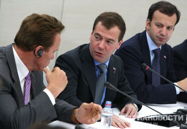 Президент РФ Д.Медведев и губернатор Калифорнии А.Шварценеггер посетили Сколково