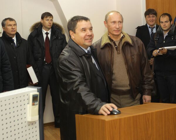Премьер-министр РФ Владимир Путин посетил Юрхаровское газоконденсатное месторождение
