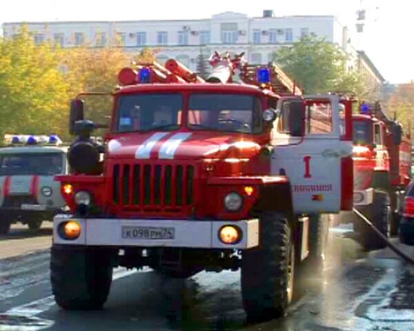 Пожар в торговом центре Челябинска тушили 30 человек и 14 единиц техники