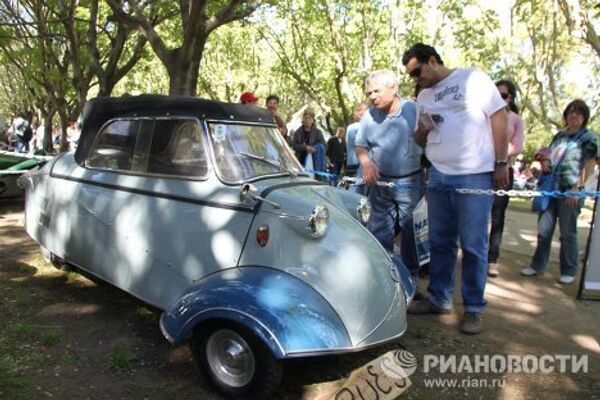  В Аргентине прошла континентальная выставка ретро-автомобилей