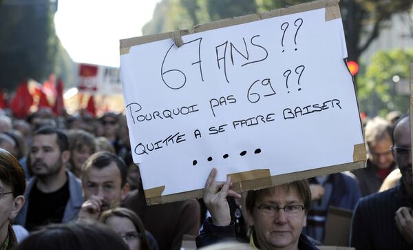 Национальная забастовка в знак протеста против пенсионной реформы во Франции