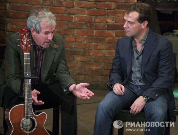 Президент РФ Д.Медведев провел встречу с российскими рок-музыкантами
