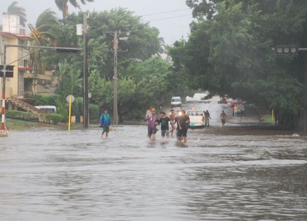 Тропический шторм Паула вызвал подтопления дорог и нарушение электроснабжения в Гаване