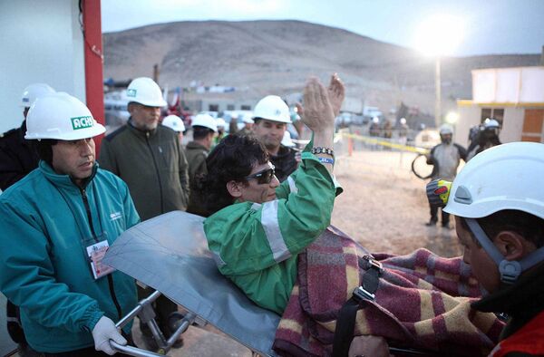 Операция по спасению горняков, заблокированных в шахте в Чили