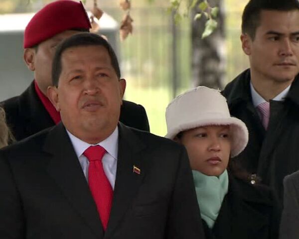 Уго Чавес заложил камень памятника Симону Боливару в Москве