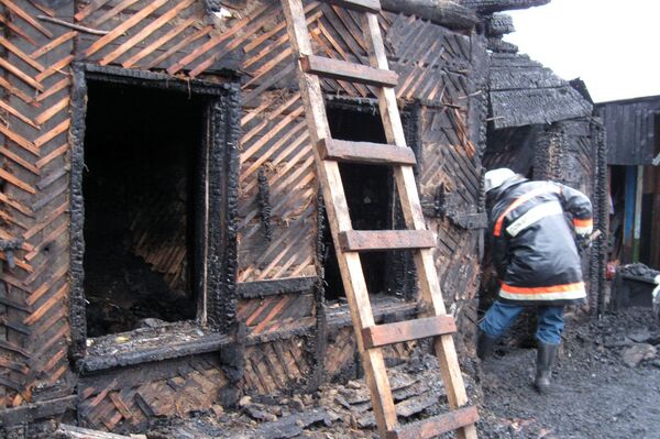 Пожар в частном жилом доме в Омске