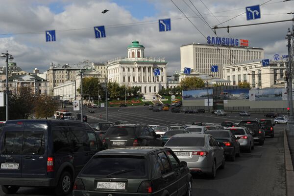 Автомобилистов могут обязать платить за въезд в центр Москвы