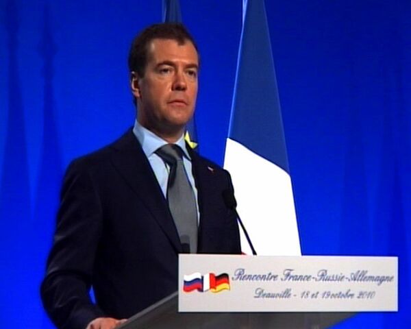 Медведев поедет на саммит Россия-НАТО искать компромиссы 