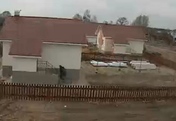 Стоп-кадр он-лайн трансляции строительства домов в селе Тамболес Нижегородской области
