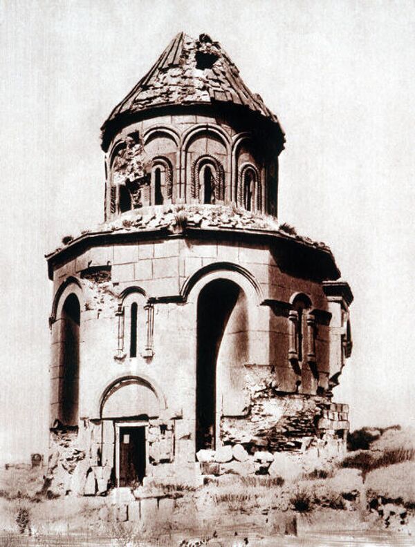Церковь Абугамренц в городе Ани 