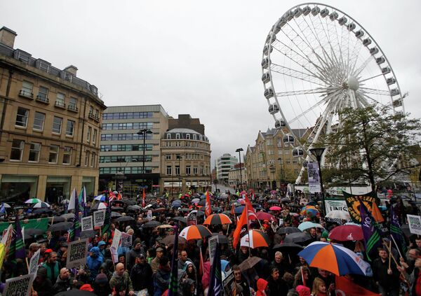 Масштабные демонстрации прошли в Великобритании против сокращений бюджетных расходов
