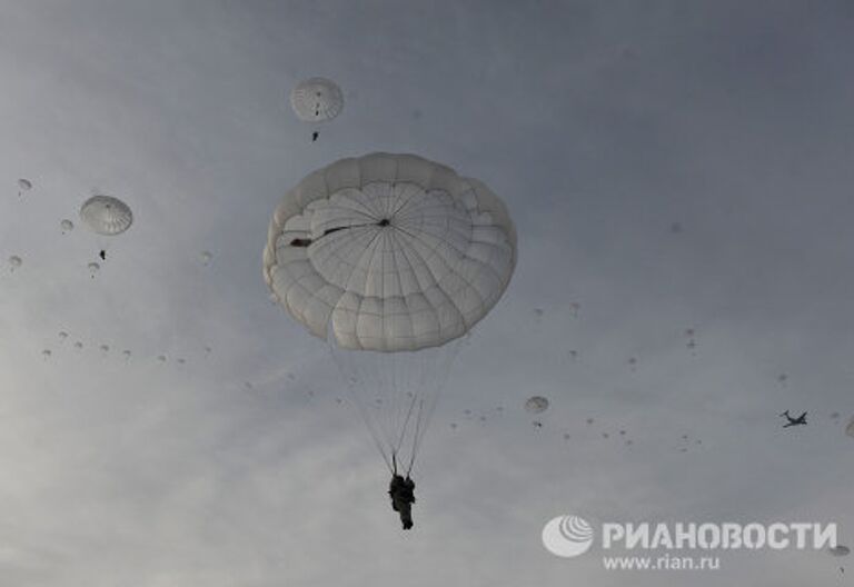 Учения Взаимодействие-2010 на полигоне Чебаркуль