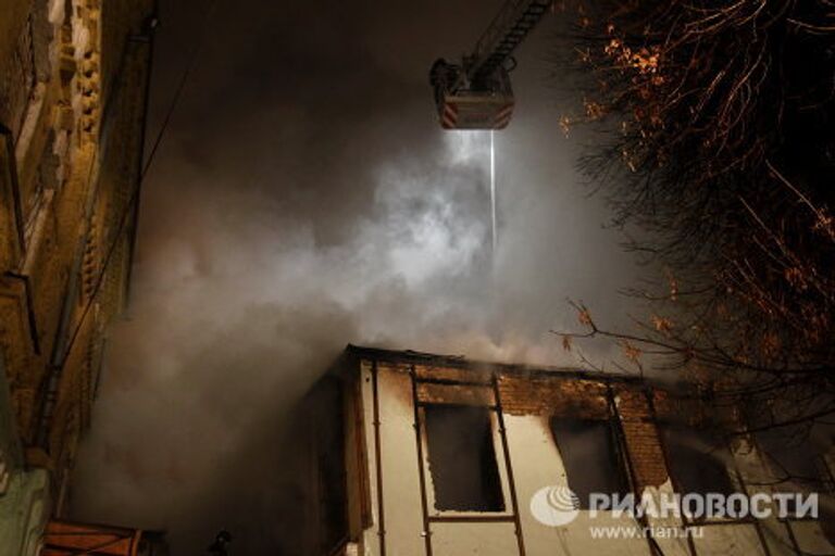 Пожар в здании на Большой Грузинской улице