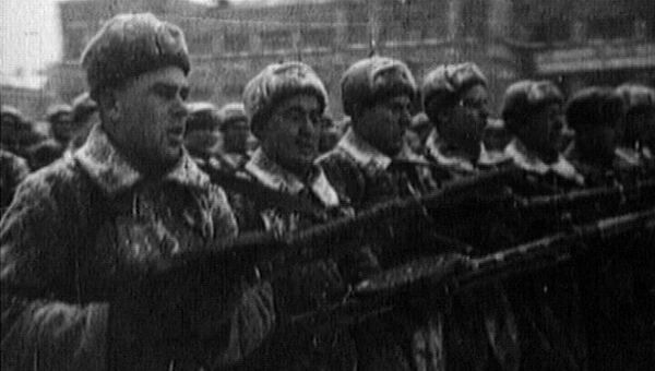 Годовщина Октябрьской революции. Парад 7 ноября 1941 года