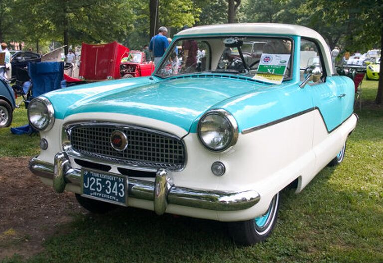 Автомобиль Nash Metropolitan