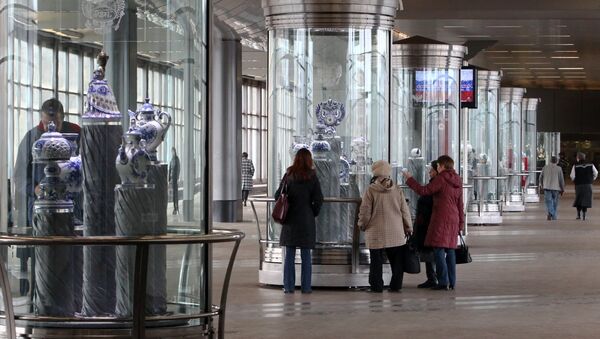 Открытие выставки Русский фарфор в Московском метрополитене на станции Воробьевы горы