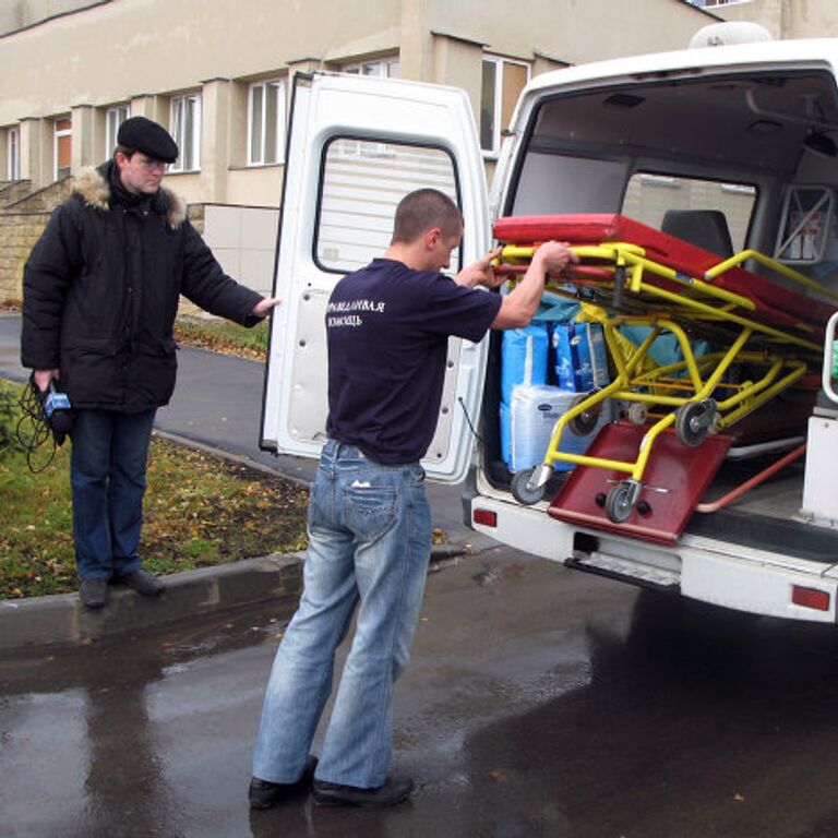 Автомобиль Новгородскому онкоцентру от Доктора Лизы