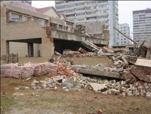 Обрушение строящегося торгового центра в Ярцево
