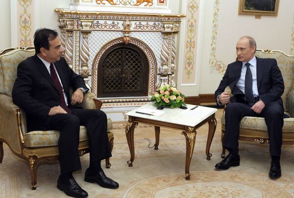 Премьер-министр РФ Владимир Путин встретился с президентом автоконцерна Рено-Ниссан Карлосом Гоном