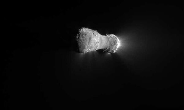 Ядро кометы Хартли-2 «глазами» зонда «Дип Импакт»