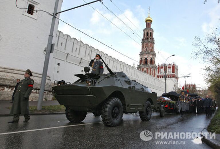 Похороны экс главы правительства РФ В.Черномырдина состоялись на Новодевичьем кладбище