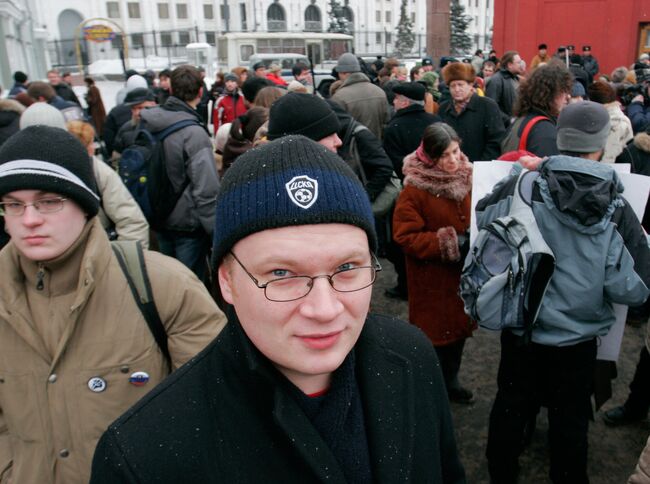 Корреспондент Коммерсанта Олег Кашин был жестоко избит в Москве