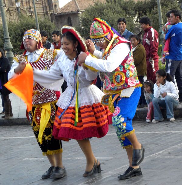 Национальные танцы в Перу