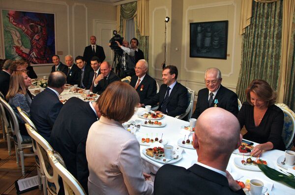 Президент РФ Д.Медведев встретился с сотрудниками Российской газеты