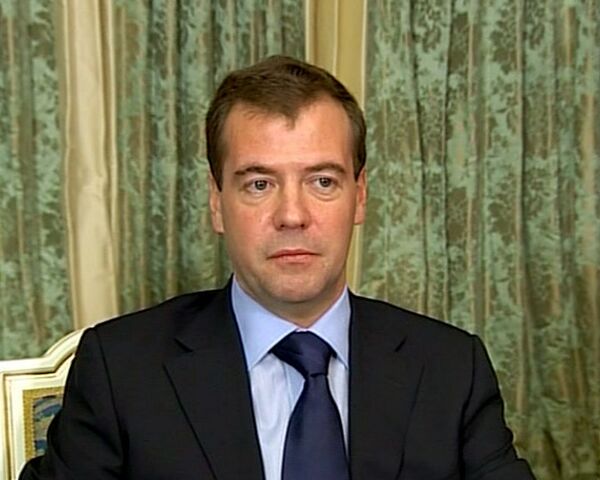 Медведев: Милиция или полиция – это не аппарат для крышевания
