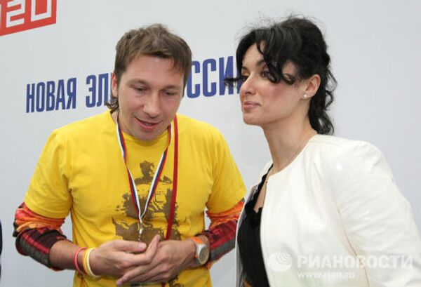 Евгений Чичваркин и Тина Канделаки на IX съезде партии Единая Россия