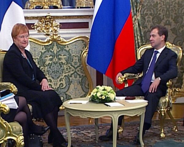 Медведев рассказал президенту Финляндии, о чем пишет в Twitter