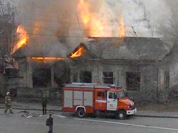 Дом сгорел в Екатеринбурге