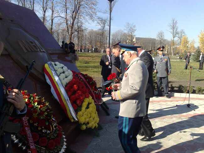 Памятник погибшим милиционерам открыли на Мемориале  Славы во Владикавказе