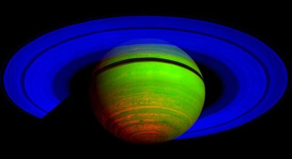 Изображение Сатурна в инфракрасном диапазоне