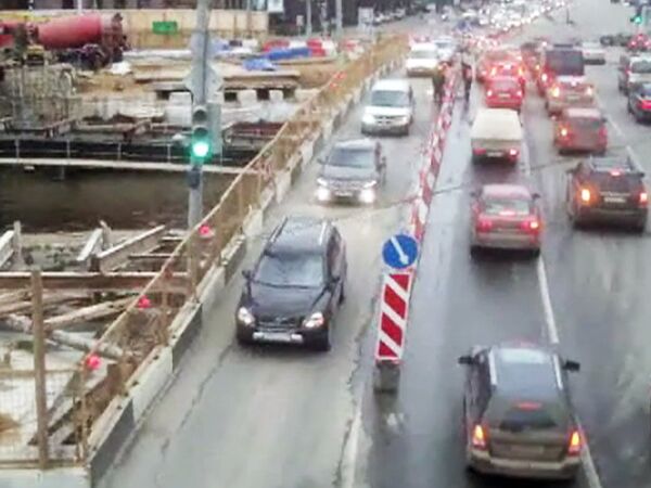 Сложные дорожные развязки Москвы: Смоленская площадь, Малый Устьинский мост